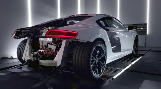 Audi R8 V10 plus (5).jpg